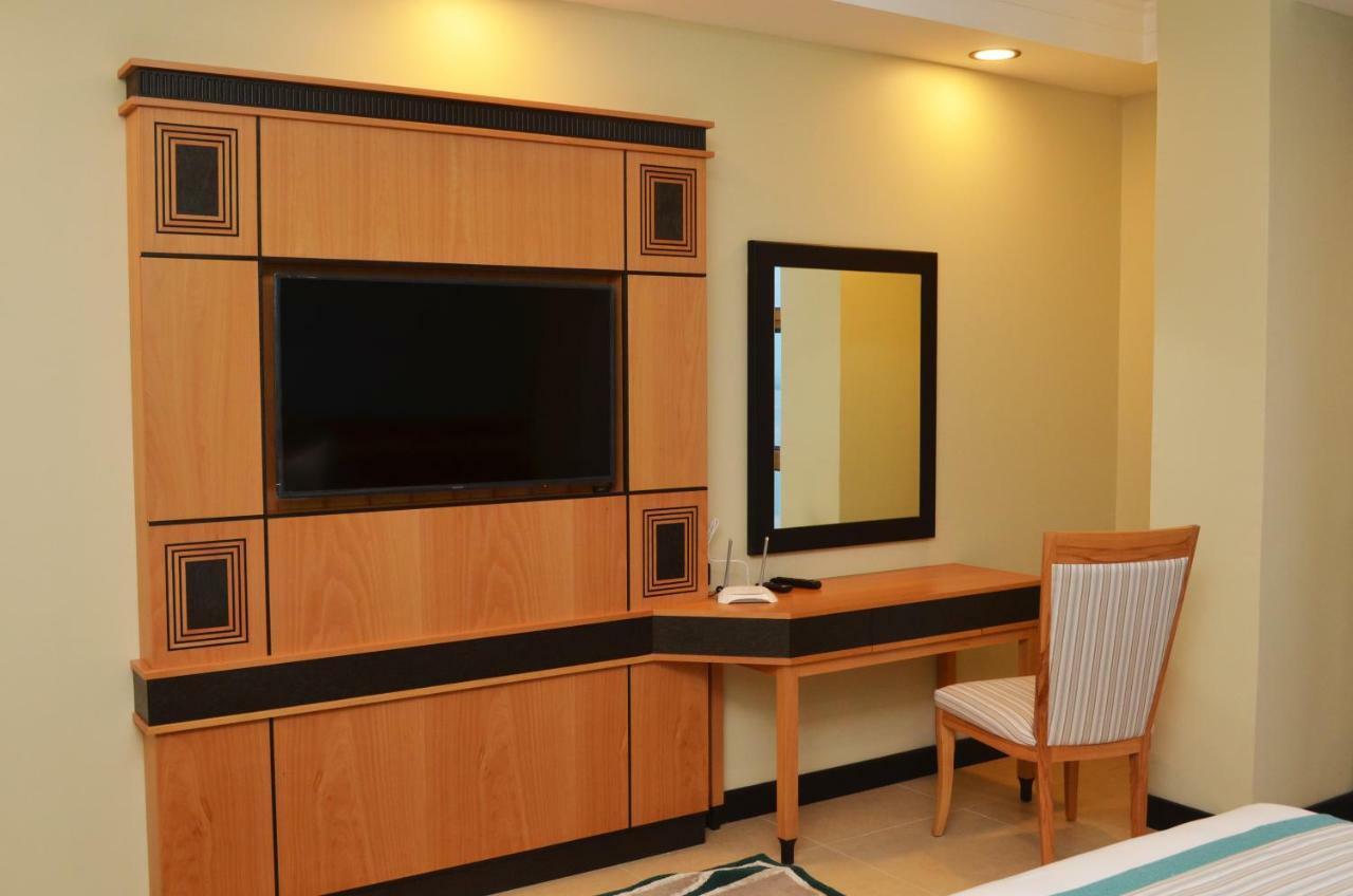 Nooh Tower Apartment Al Hidd Bagian luar foto