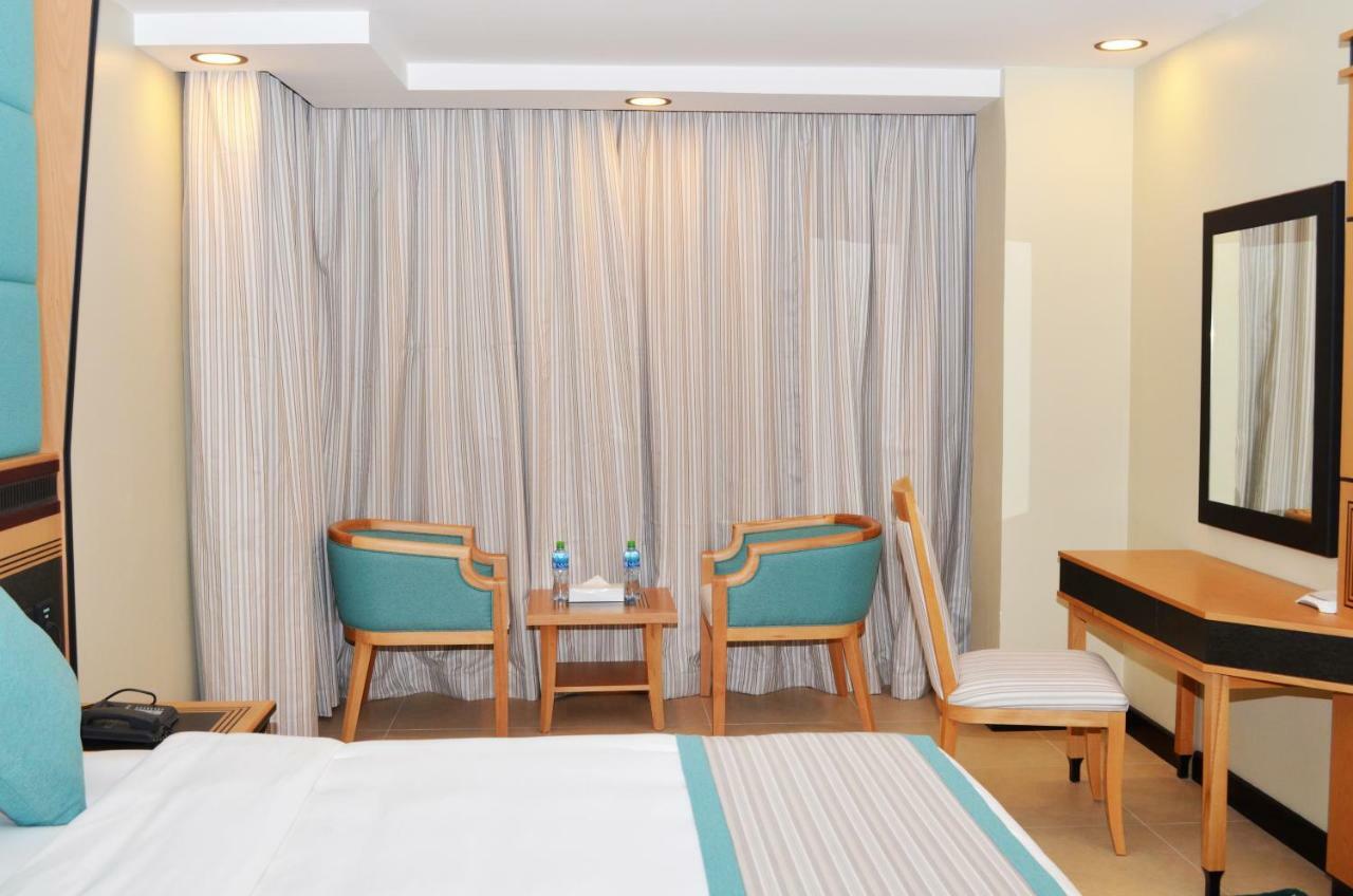 Nooh Tower Apartment Al Hidd Bagian luar foto