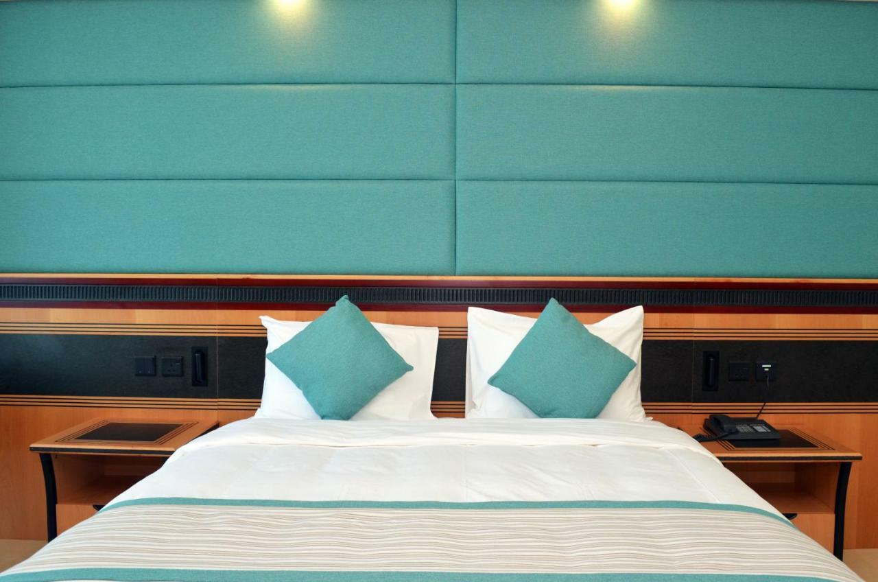 Nooh Tower Apartment Al Hidd Bagian luar foto
